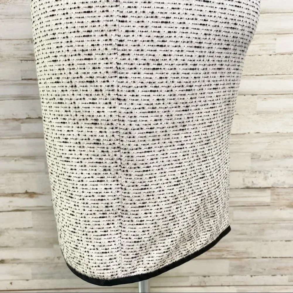 Vera Wang Lavender Label Boucle Tweed Skirt Womens Size 10  Black White Cotton - Picture 6 of 13
